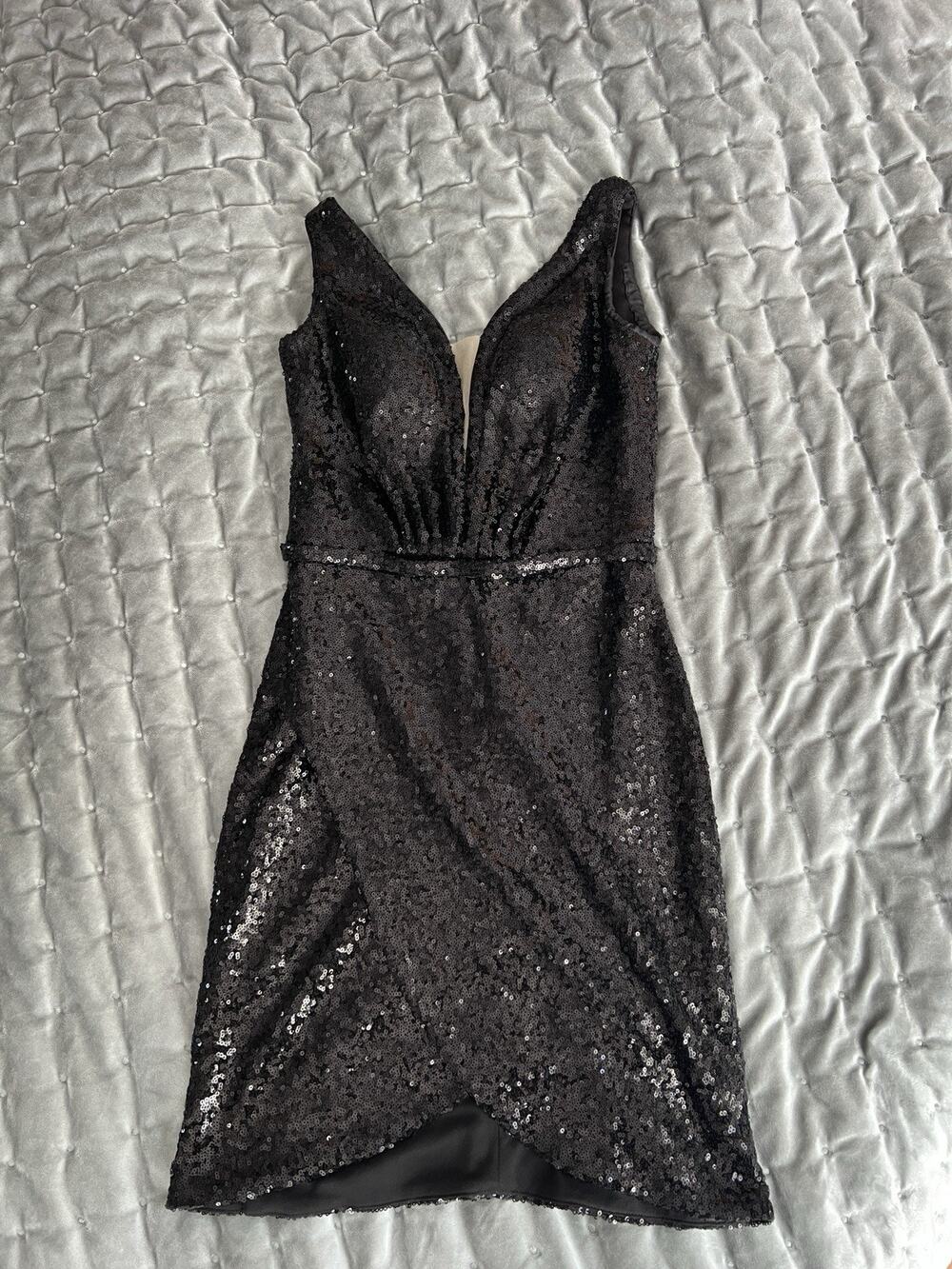 La Femme Sequin Mini Deep V Sleeveless Dress in Black Size 0